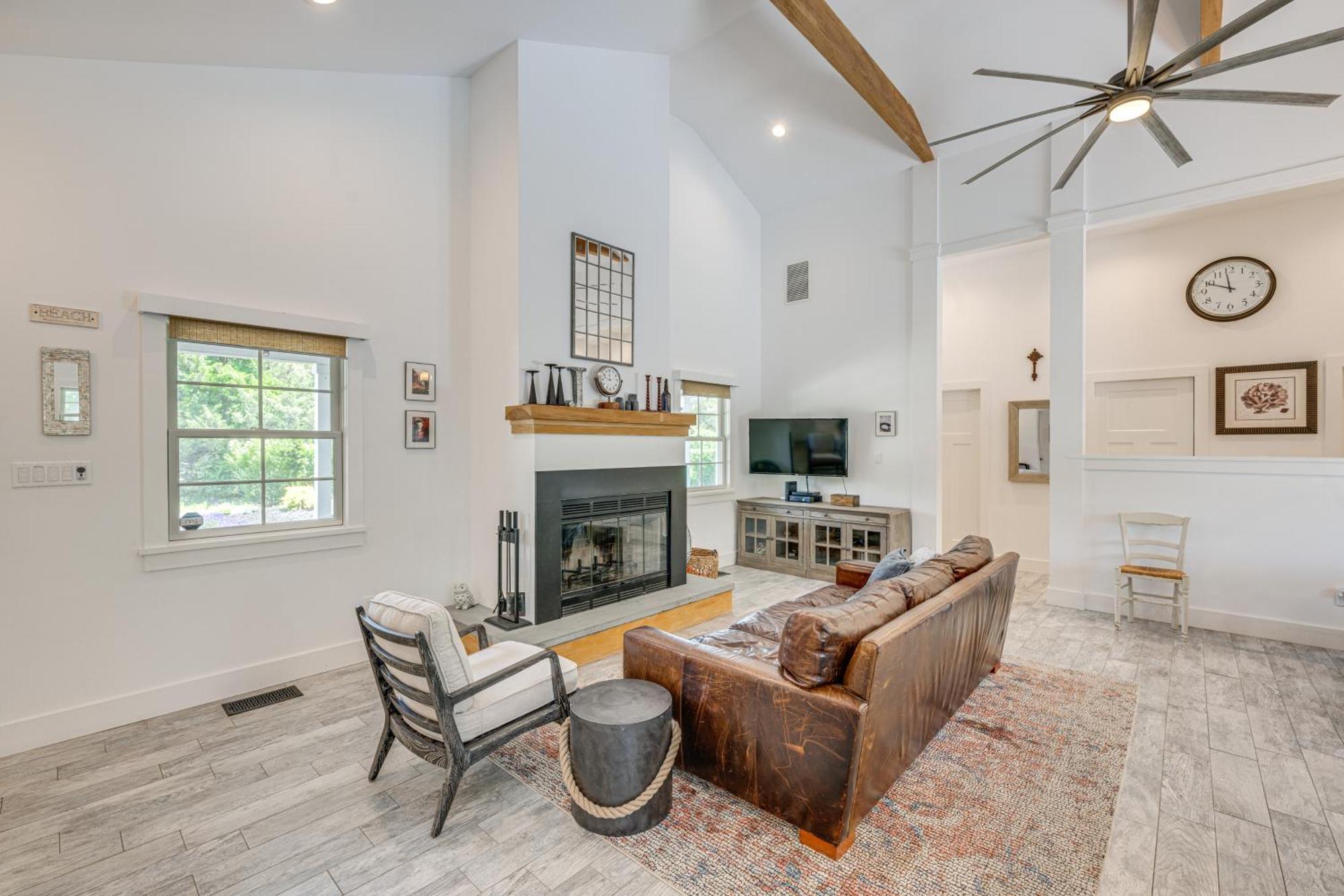 Distinctive Hamptons Home With Pool Near Bay, Ocean Hampton Bays Kültér fotó