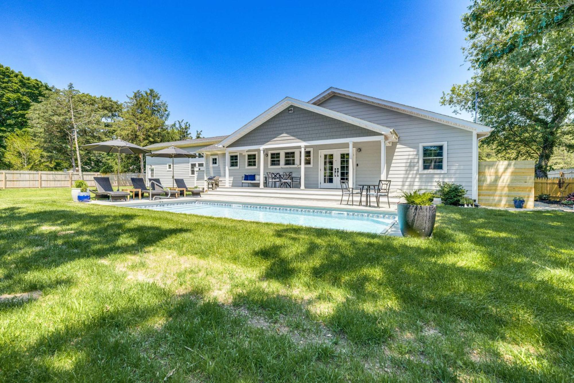 Distinctive Hamptons Home With Pool Near Bay, Ocean Hampton Bays Kültér fotó